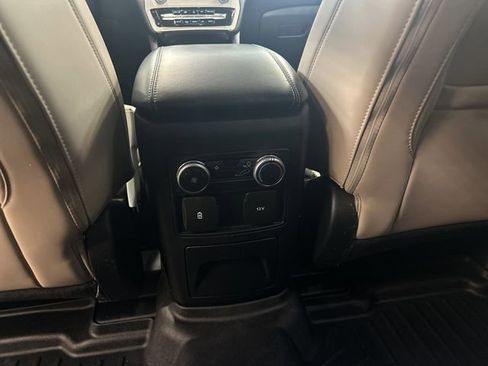 Used 2023 Ford Explorer XLT w/ Equipment Group 202A AWD/4WD image 28