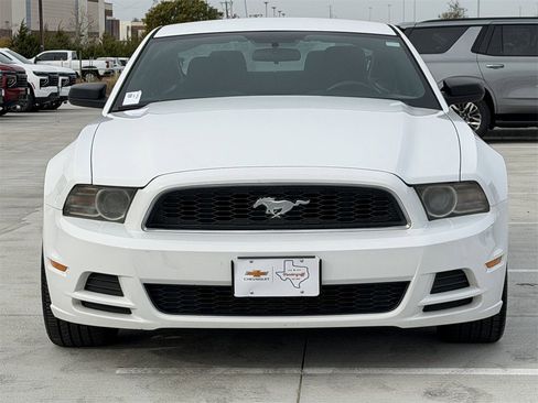 Used 2014 Ford Mustang Coupe image 7