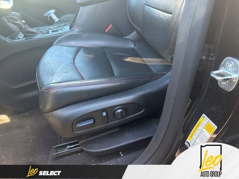 Used 2023 Chevrolet Equinox RS w/ RS Leather Package image 8