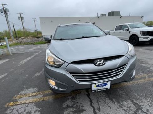 Used 2015 Hyundai Tucson SE AWD/4WD image 3