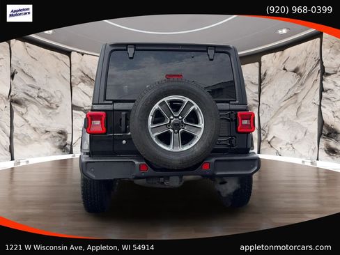 Used 2019 Jeep Wrangler Unlimited Sahara w/ Safety Group image 5