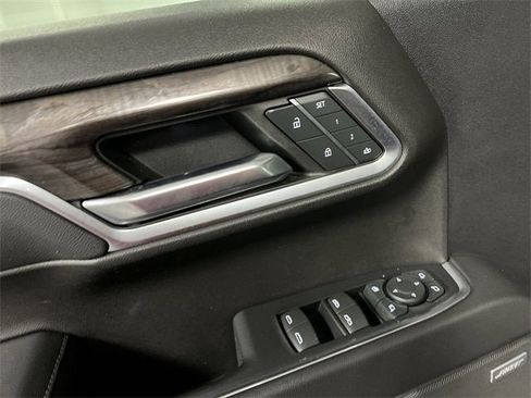 Used 2022 Chevrolet Silverado 1500 LTZ image 22