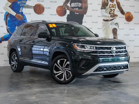 Used 2021 Volkswagen Atlas SEL Premium image 2