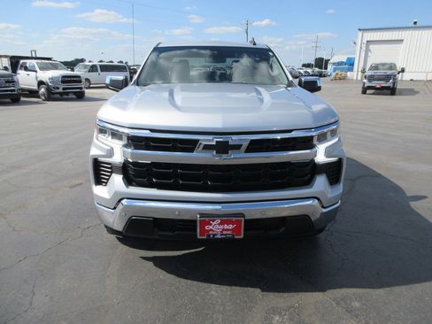Certified 2022 Chevrolet Silverado 1500 LT w/ Protection Package RWD image 12