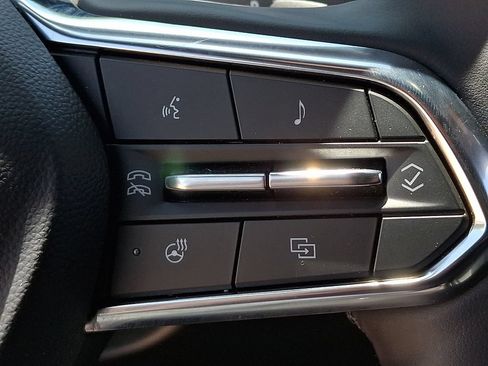 Used 2025 Chevrolet Equinox LT FWD image 21