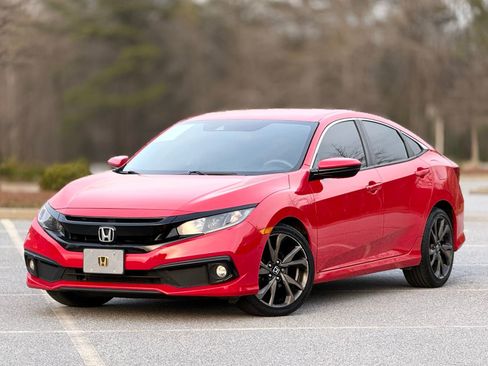 Used 2019 Honda Civic Sport image 8