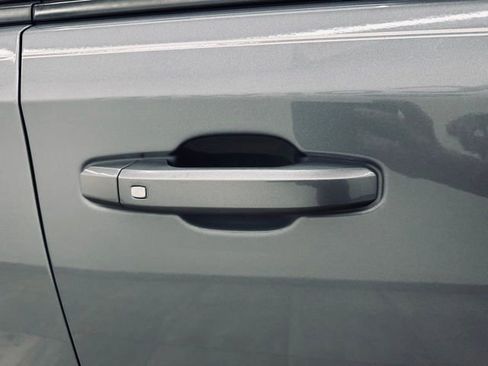 Used 2019 Chevrolet Silverado 1500 LT w/ All-Star Edition image 9