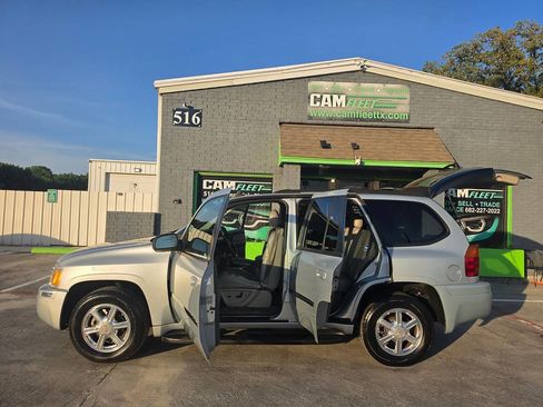 Used 2007 GMC Envoy SLT image 33