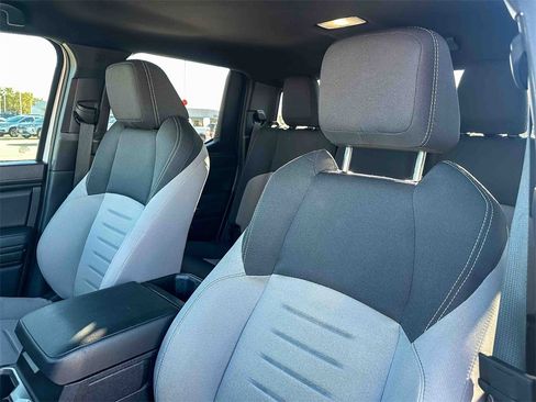 Used 2024 Toyota Tacoma TRD Off-Road image 14