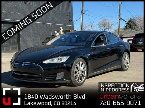 Used 2015 Tesla Model S 70D image 1