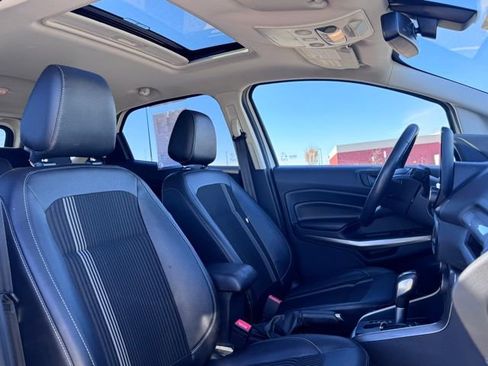 Used 2020 Ford EcoSport SES w/ SES Black Appearance Package image 20