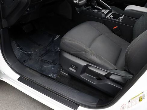 Used 2024 Toyota Tacoma SR RWD image 22