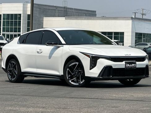 Certified 2025 Kia K4 GT-Line FWD image 2