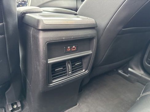 Used 2024 Nissan Murano SV image 24