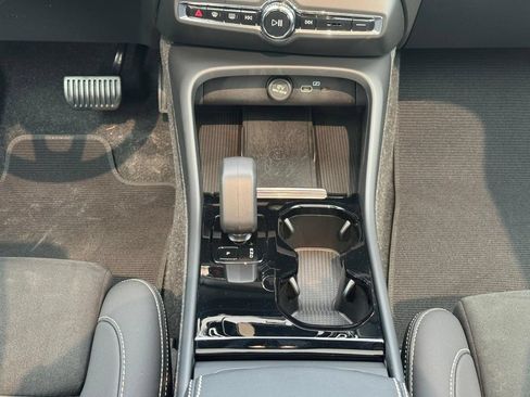 Certified 2023 Volvo C40 P8 Recharge Plus w/ Climate Package AWD/4WD image 13
