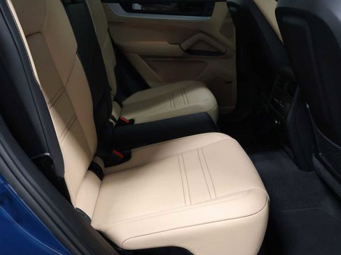 Certified 2026 Porsche Cayenne S AWD/4WD image 37