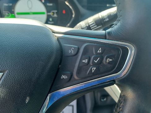 Used 2017 Chevrolet Bolt Premier w/ Driver Confidence II Package FWD image 12
