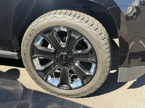 Used 2018 GMC Yukon Denali w/ Denali Ultimate Package image 5