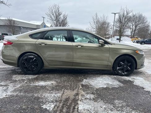 Used 2013 Ford Fusion SE image 5