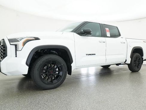 New 2026 Toyota Tundra Limited AWD/4WD image 17