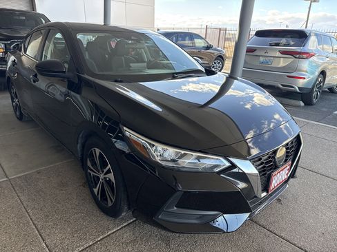 Used 2023 Nissan Sentra SV image 3