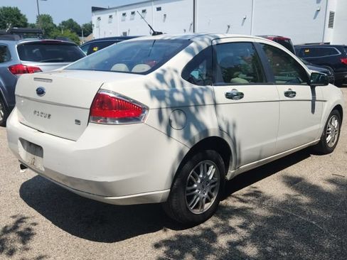 Used 2011 Ford Focus SE w/ 201A Rapid Spec Order Code FWD image 7