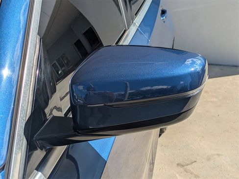 Used 2022 BMW 330i Sedan w/ Convenience Package image 12