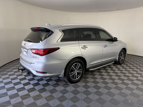 Used 2018 INFINITI QX60 FWD w/ Premium Plus Package image 9