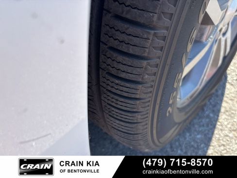 Used 2016 GMC Acadia SLT w/ Open Road Package image 13