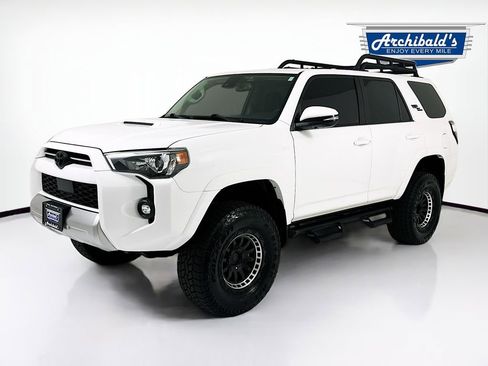 Used 2021 Toyota 4Runner TRD Off-Road Premium image 3