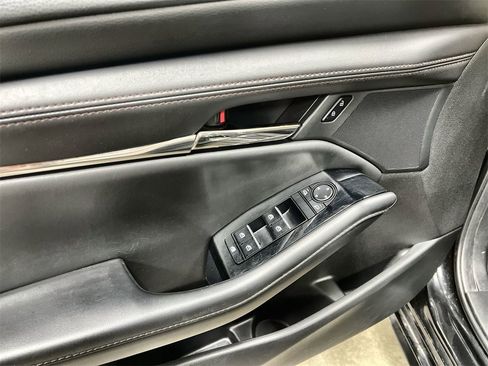 Used 2022 MAZDA MAZDA3 s image 14