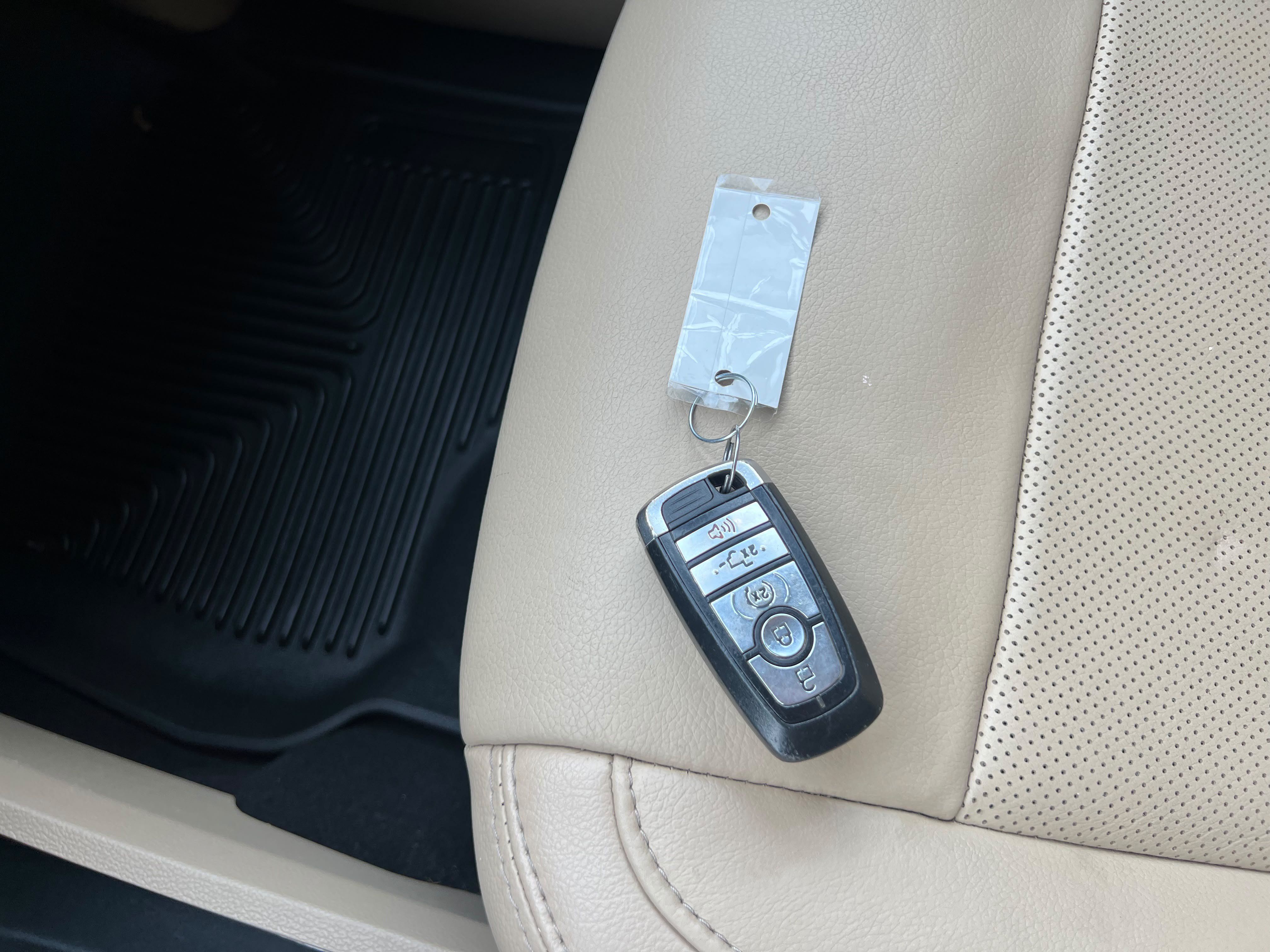 Used 2019 Ford F250 Lariat w/ Lariat Ultimate Package AWD/4WD image 25
