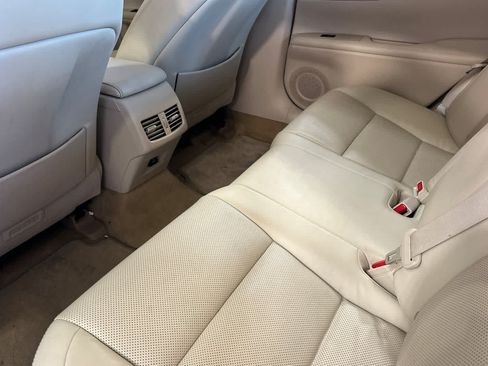 Used 2014 Lexus ES 300h w/ Premium Package w/Bamboo Trim FWD image 5