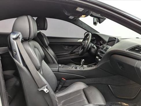 Used 2017 BMW M6 Coupe image 13