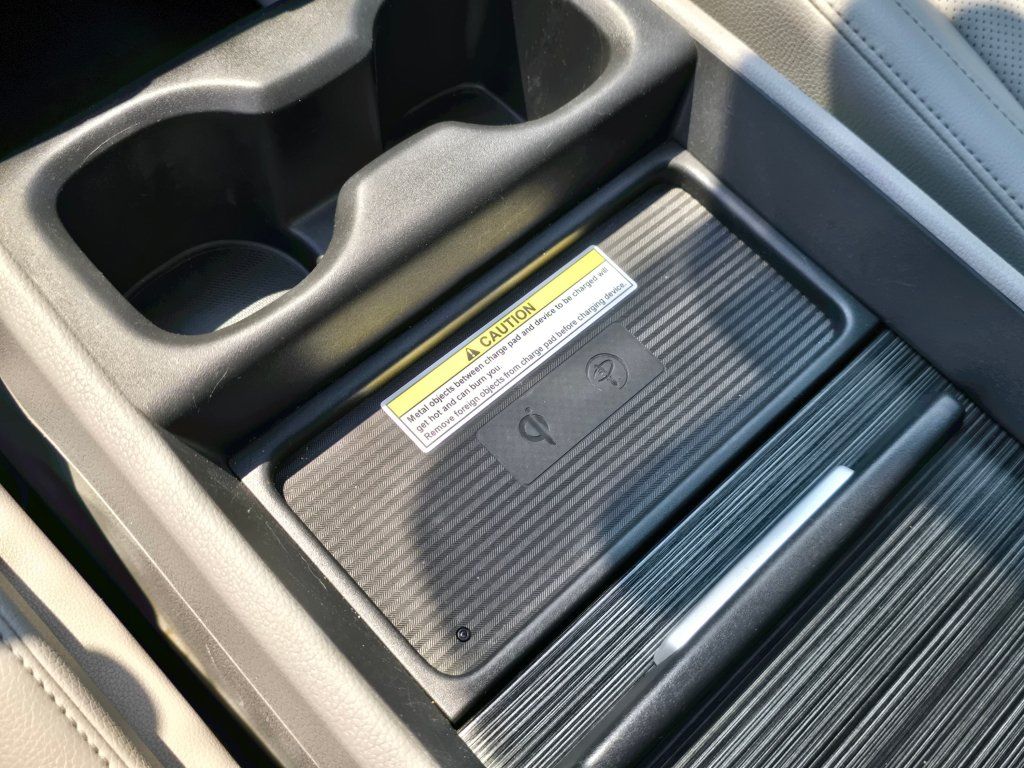 Used 2018 Honda Odyssey Elite image 17