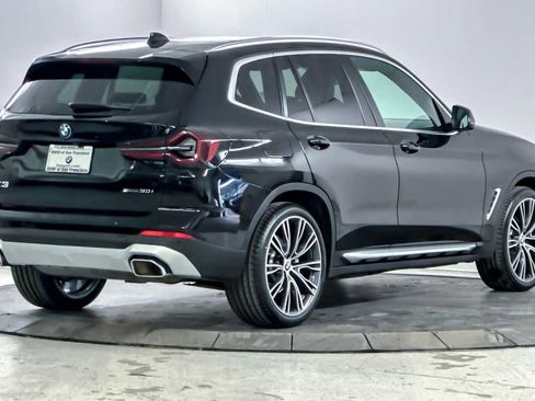 Used 2023 BMW X3 sDrive30i w/ Convenience Package image 2