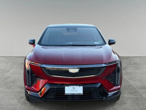 New 2026 Cadillac Optiq Sport 2 image 7