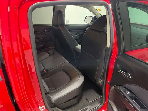 Used 2018 Chevrolet Colorado Z71 AWD/4WD image 23