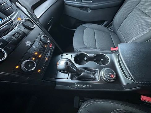 Used 2019 Ford Explorer XLT image 26