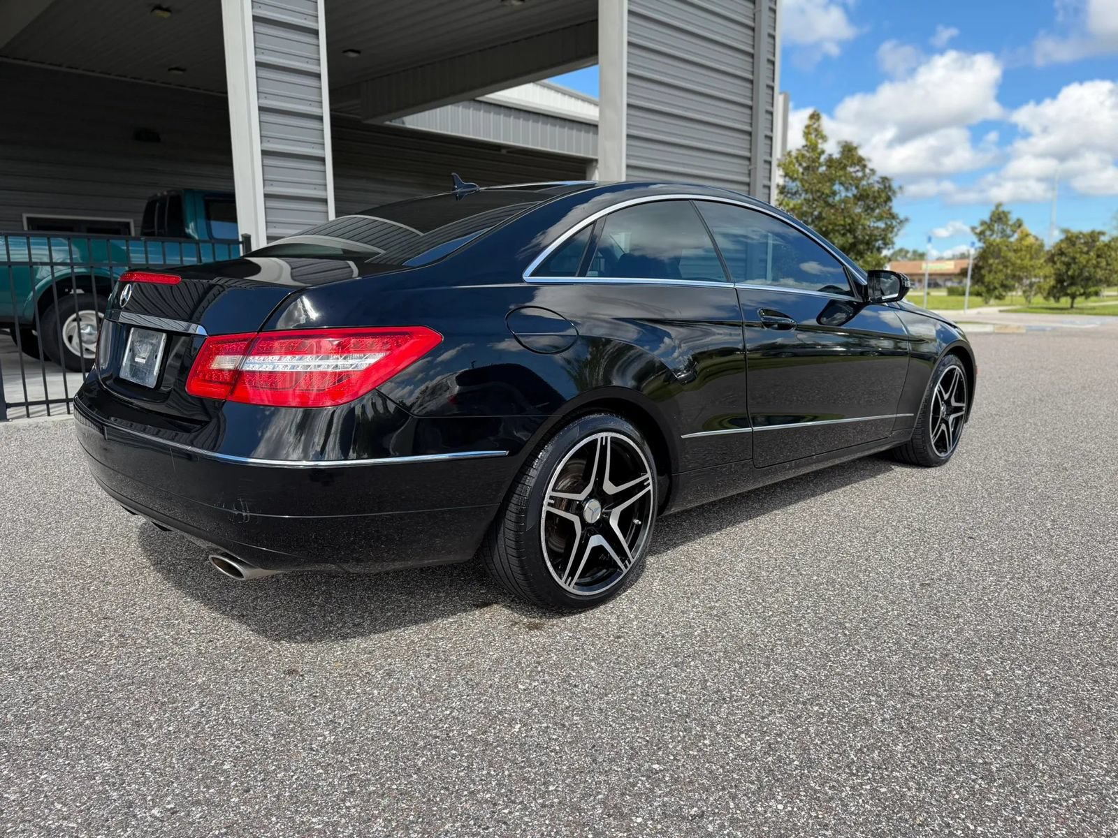 Used 2010 Mercedes-Benz E 350 Coupe image 10