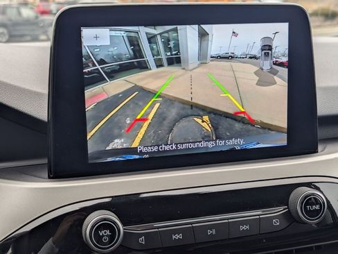 Used 2022 Ford Escape SEL image 17