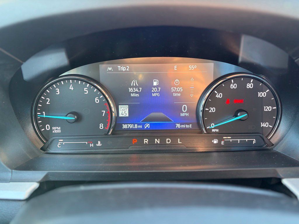 Used 2023 Ford Explorer XLT w/ Equipment Group 202A AWD/4WD image 34