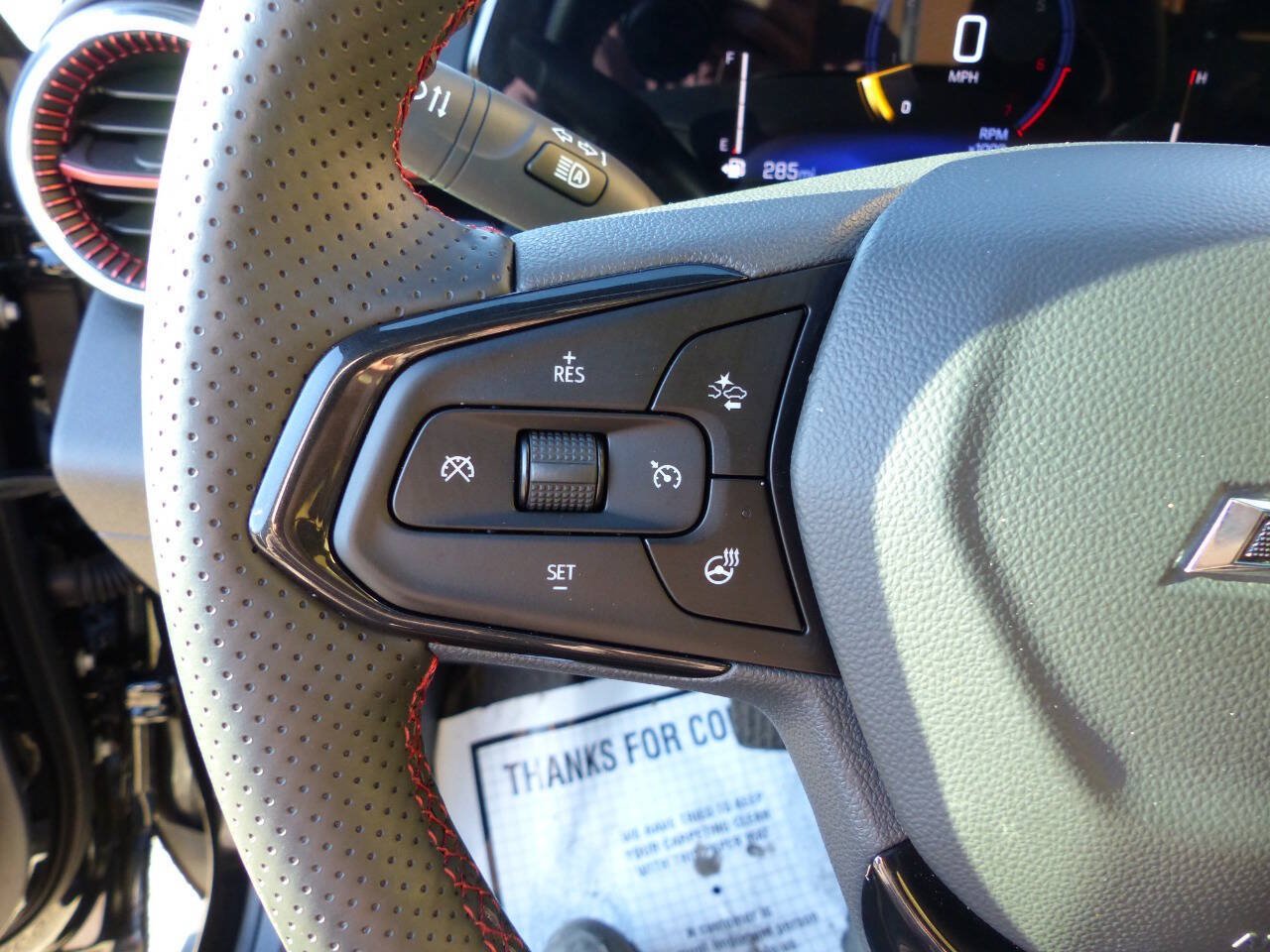 Used 2026 Chevrolet Trax RS w/ Sunroof Package FWD image 28