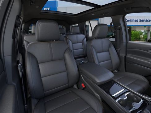 New 2026 Chevrolet Traverse High Country w/ LPO, Floor Liner Package image 16