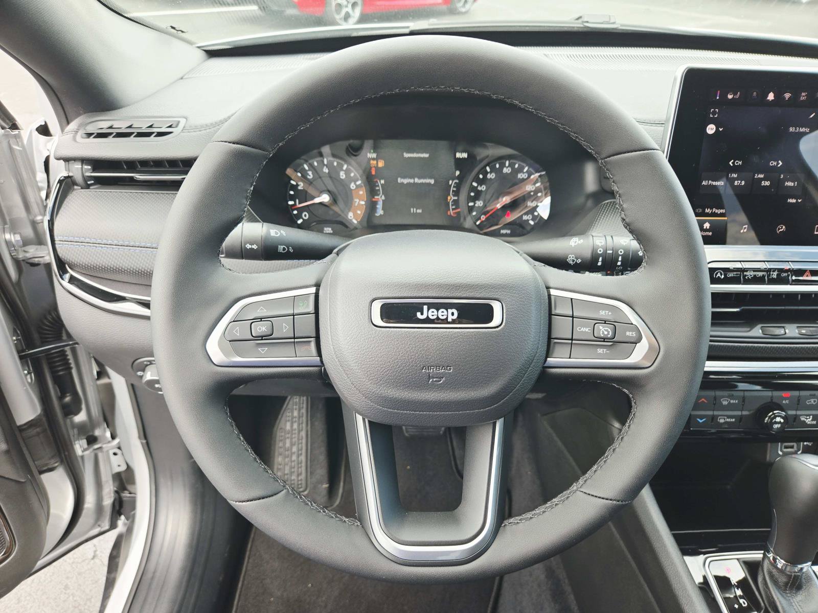 Used 2026 Jeep Compass Latitude AWD/4WD image 19