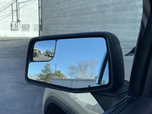 Used 2023 GMC Sierra 1500 Elevation image 17