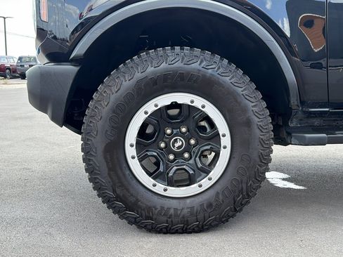 Used 2023 Ford Bronco Outer Banks w/ Sasquatch Package AWD/4WD image 28