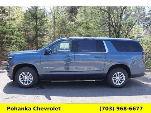 New 2026 Chevrolet Suburban LT w/ Comfort Package AWD/4WD image 4