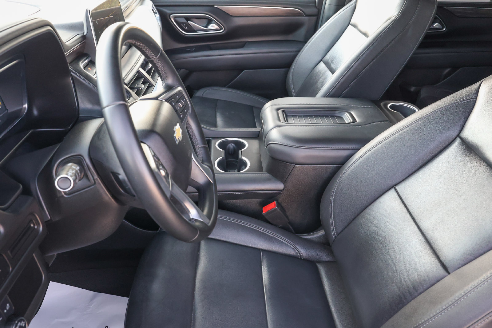Used 2024 Chevrolet Tahoe LT RWD image 14