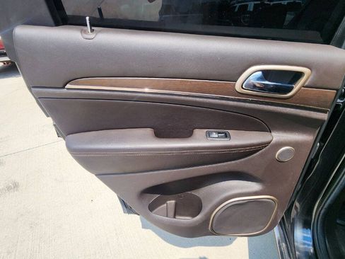 Used 2014 Jeep Grand Cherokee Summit AWD/4WD image 20